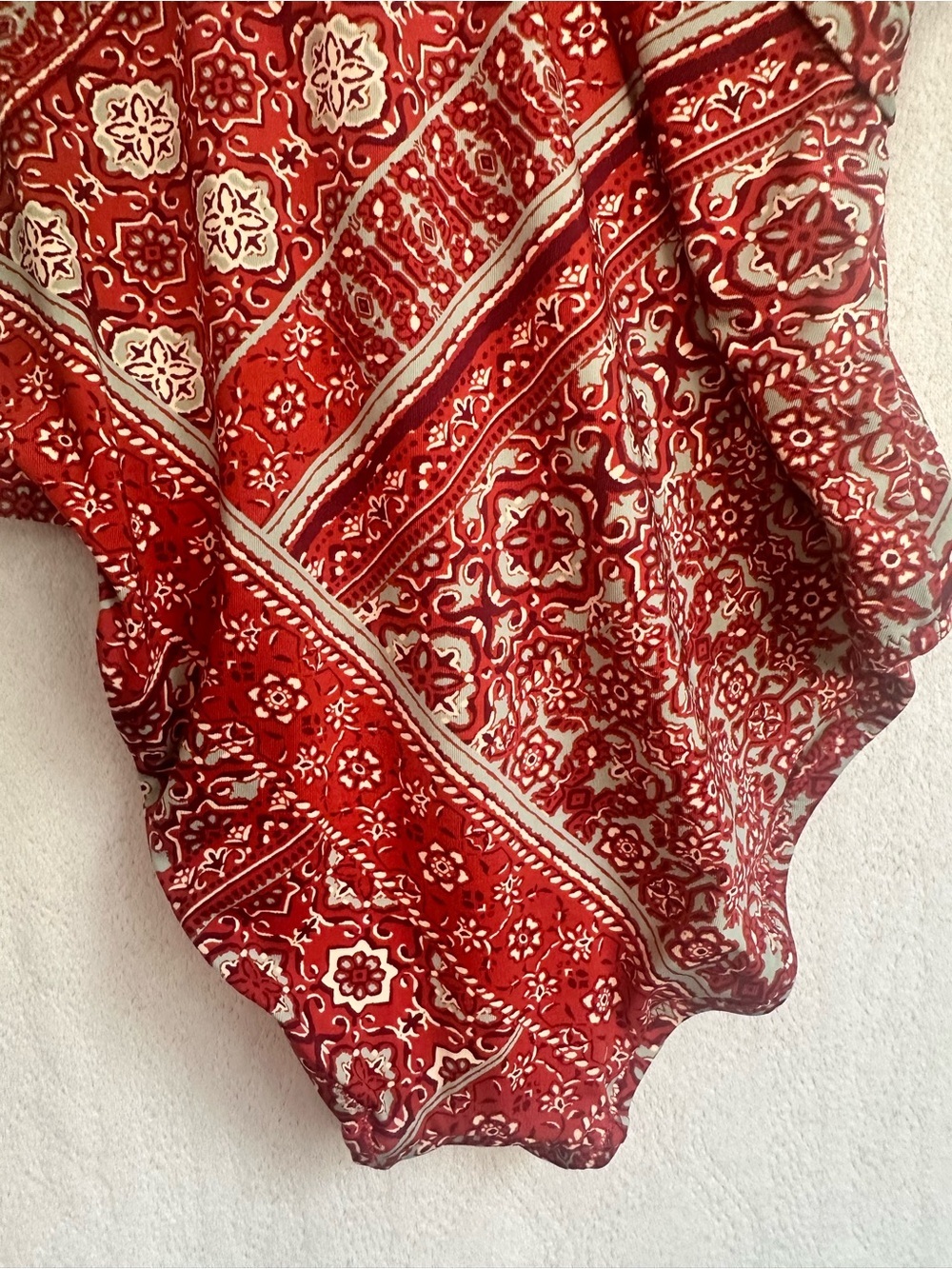 NWT Garnet Hill Red Paisley One-Shoulder Swimsuit Sz 4 - Picture 7 of 16